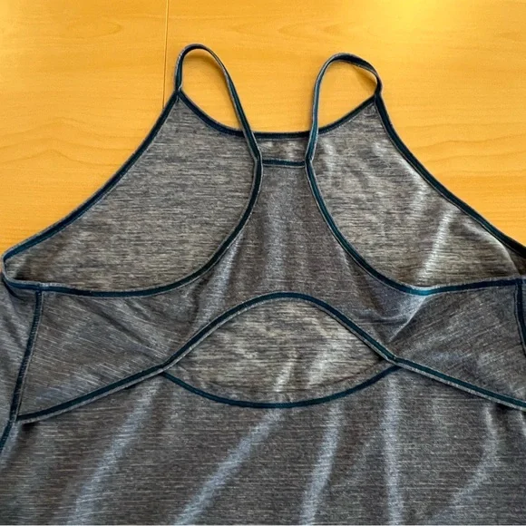 2 Lululemon Fast as Light Singlet Tank Tops Heathered Black & Blue Colors Small - Picture 9 of 10